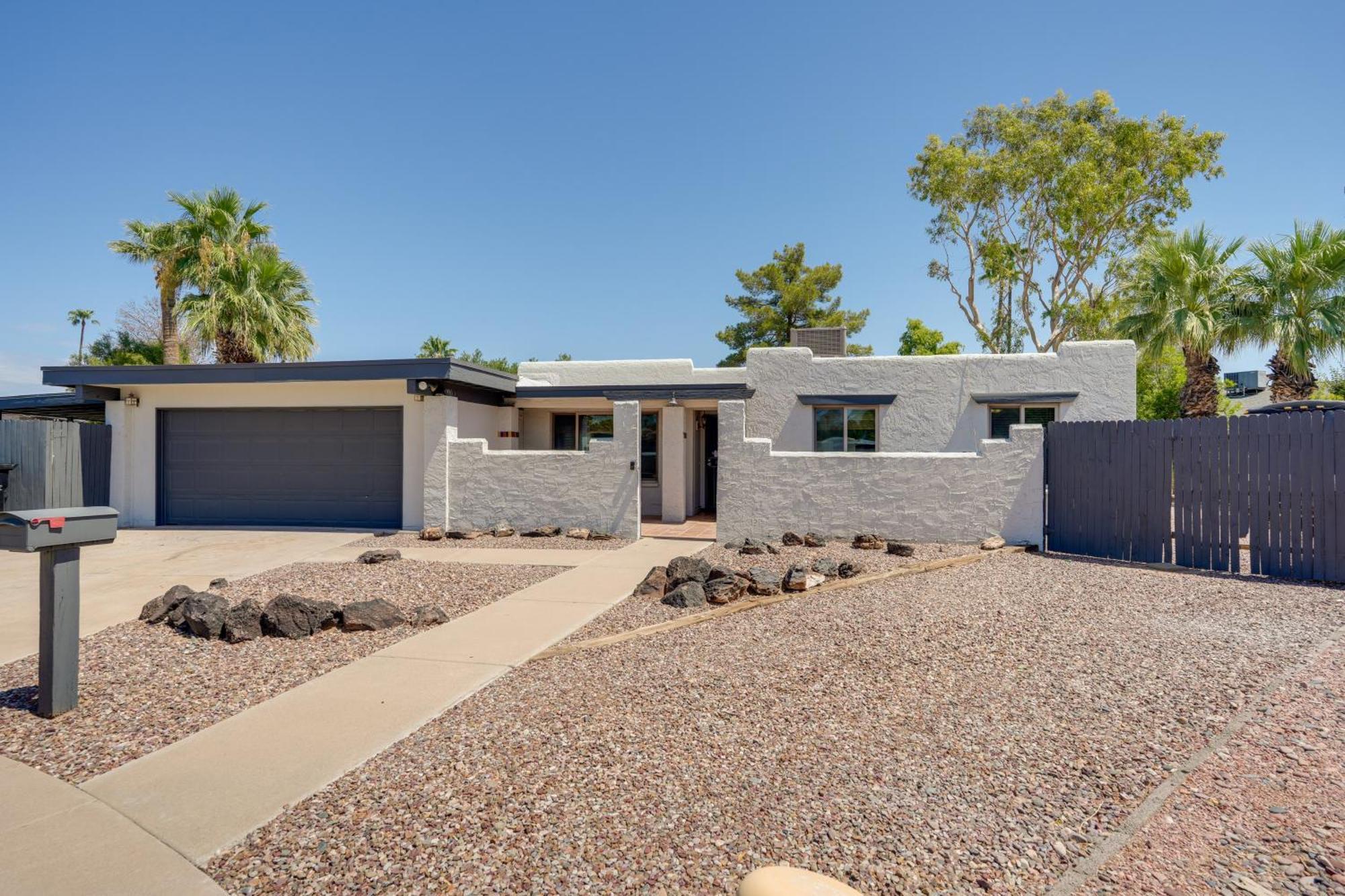 Phoenix Home With Pool About 10 Mi To Camelback Mtn Kültér fotó